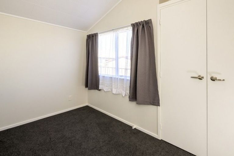 Photo of property in 124 Makarini Street, Paraparaumu, 5032