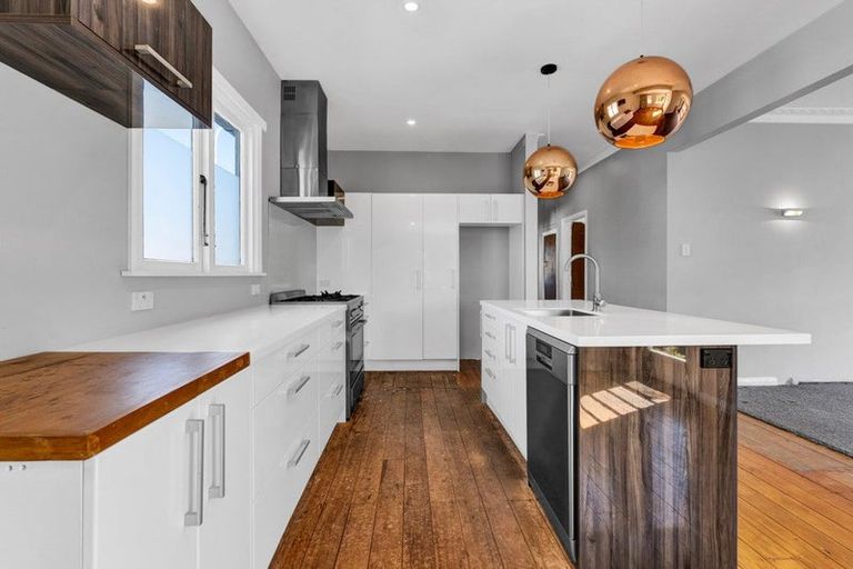 Photo of property in 197 Coronation Avenue, Welbourn, New Plymouth, 4310