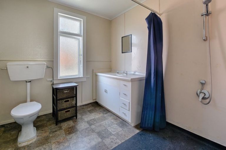 Photo of property in 6 Howard Street, Gore, 9710