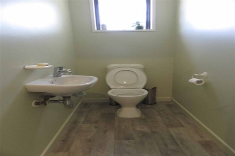 Photo of property in 4 Craig Street, Waikiwi, Invercargill, 9810