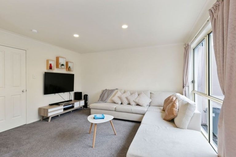 Photo of property in 60d Woodland Road, Johnsonville, Wellington, 6037