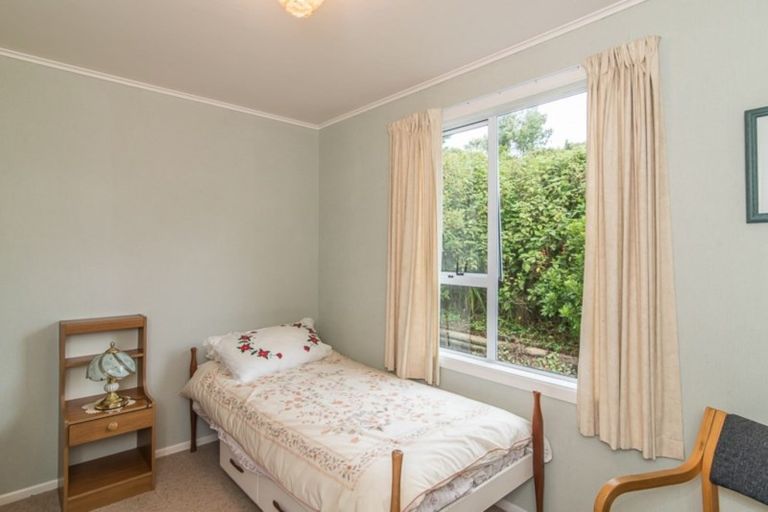 Photo of property in 8 Cunliffe Street, Johnsonville, Wellington, 6037
