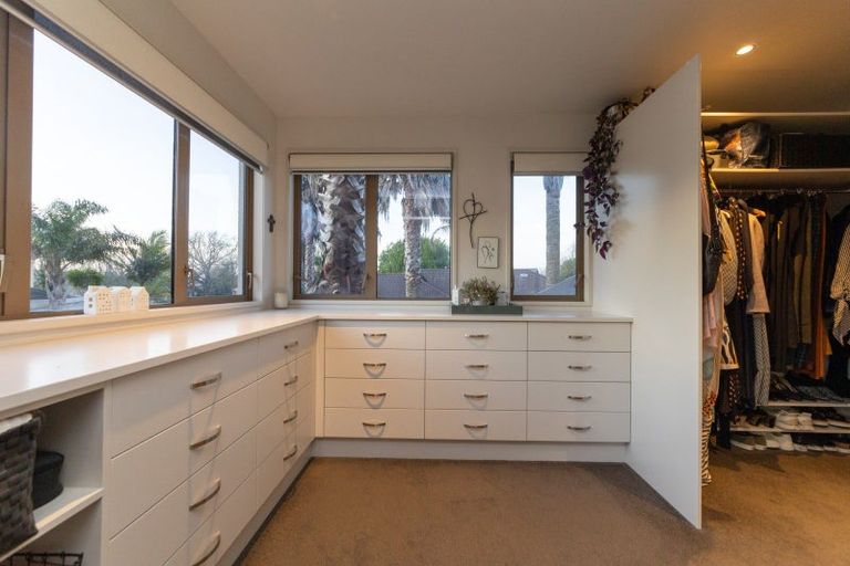 Photo of property in 15 Pastoral Lane, Hokowhitu, Palmerston North, 4410