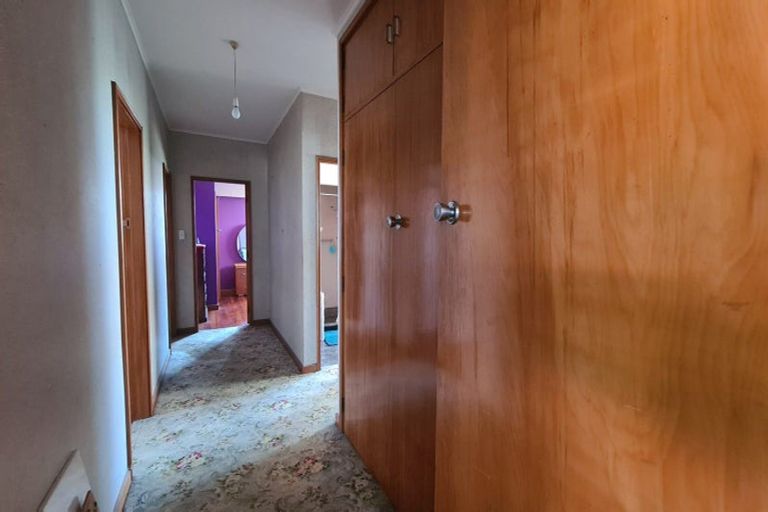 Photo of property in 17 Fox Street, Opunake, 4616