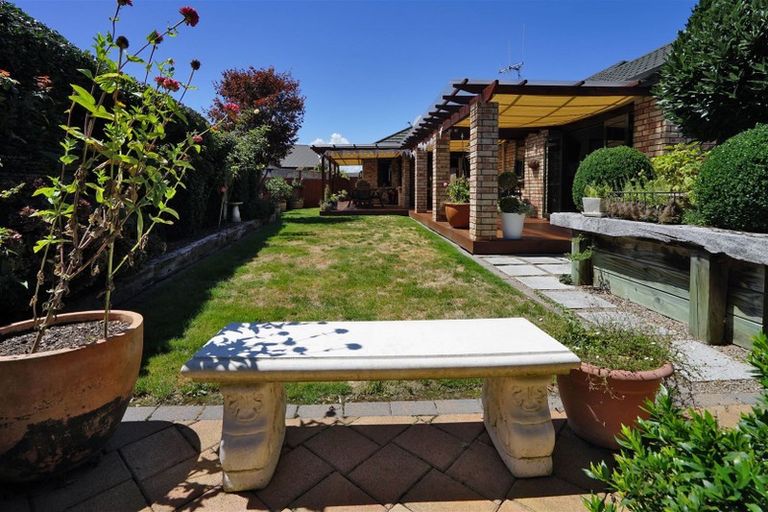 Photo of property in 10 Callum Court, Rototuna, Hamilton, 3210