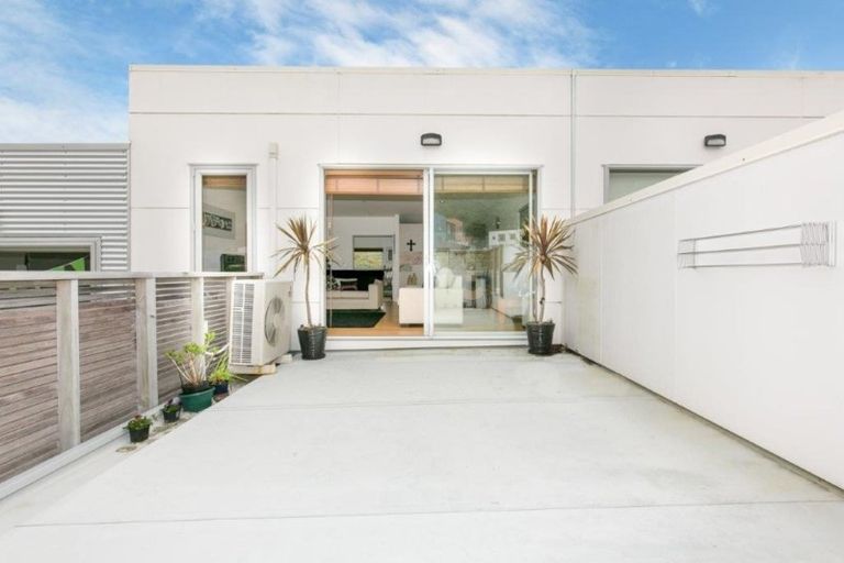 Photo of property in 78 Saddleback Grove, Karori, Wellington, 6012