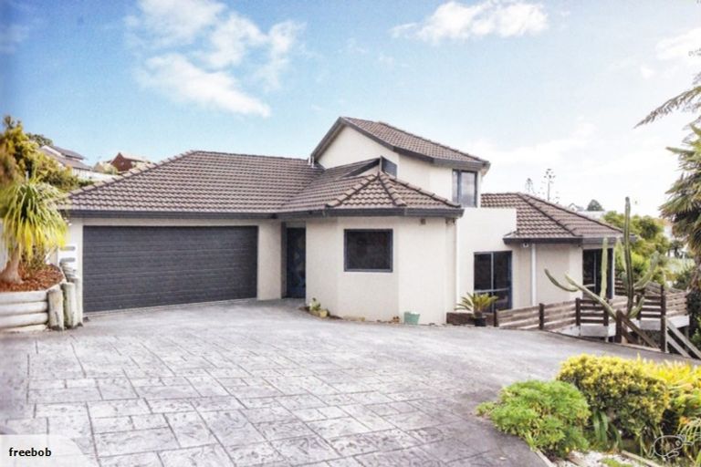 Photo of property in 1/10 View Road, Shelly Park, Auckland, 2014