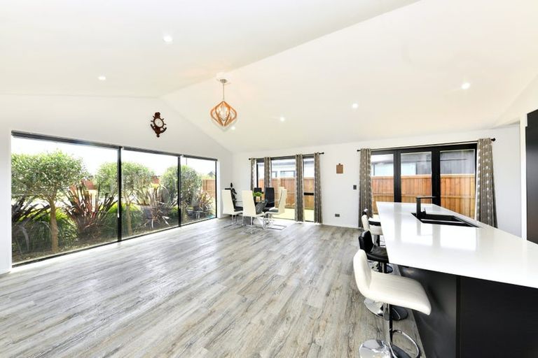 Photo of property in 14 Muirhill Street, Halswell, Christchurch, 8025