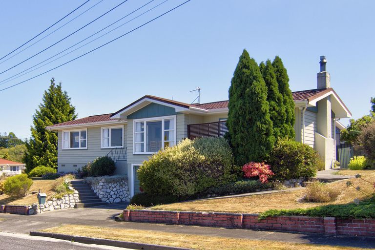 Photo of property in 1 Rata Place, Lansdowne, Masterton, 5810