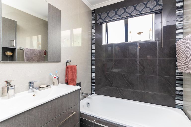 Photo of property in 198d Vogel Street, Roslyn, Palmerston North, 4414