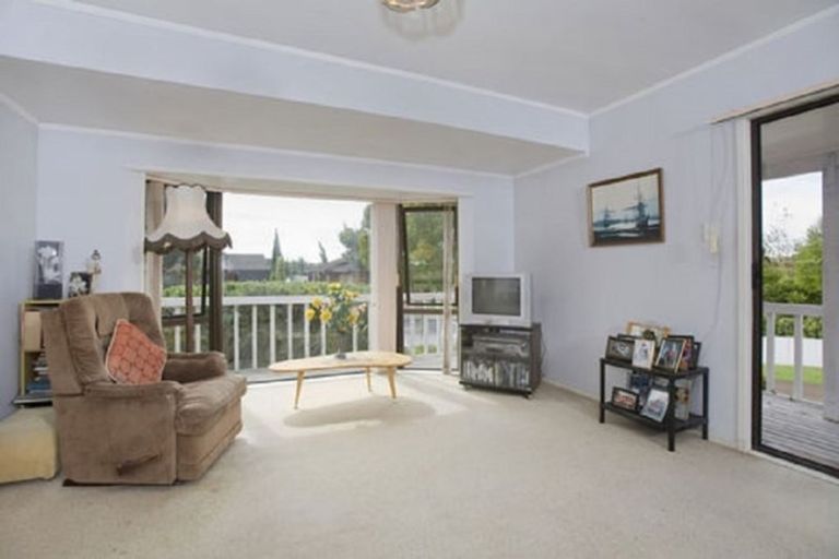 Photo of property in 1/162 Whitford Road, Somerville, Auckland, 2014