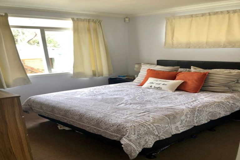 Photo of property in 2/41 Selwyn Crescent, Forrest Hill, Auckland, 0620