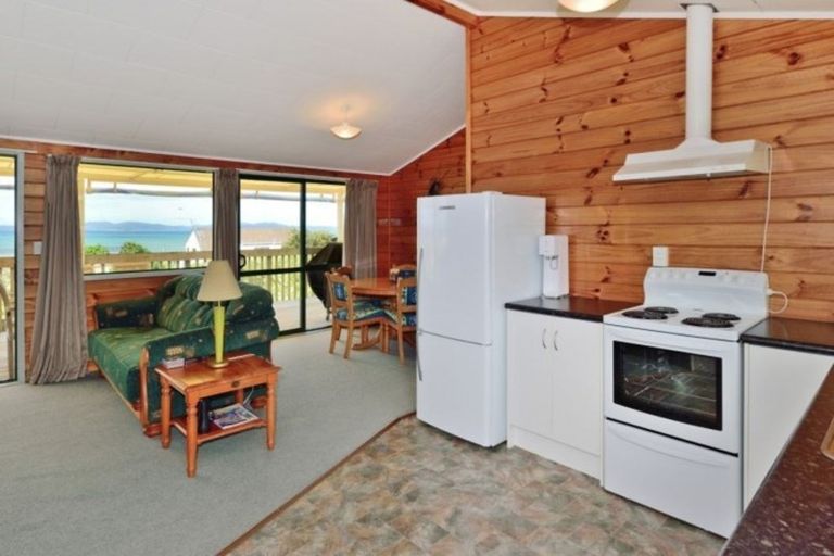 Photo of property in 20 Kotuku Place, Snells Beach, 0920