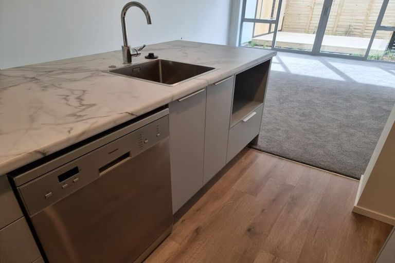 Photo of property in 1115b High Street, Taita, Lower Hutt, 5011