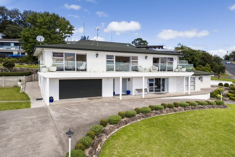 Photo of property in 76 Marellen Drive, Red Beach, 0932