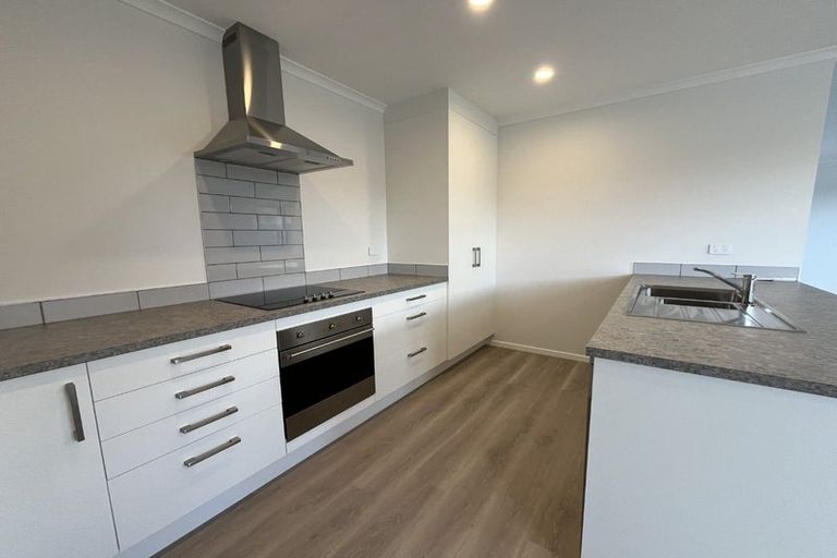 Photo of property in 3 Tutira Place, Poraiti, 4112