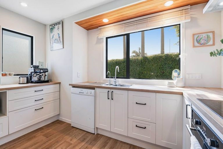 Photo of property in 10a Amanda Lane, Snells Beach, 0920
