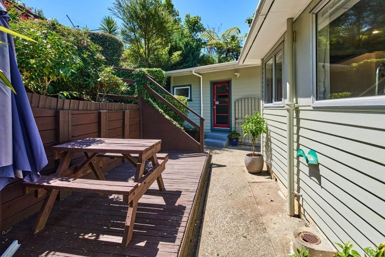 Photo of property in 22 Rintoul Grove, Stokes Valley, Lower Hutt, 5019