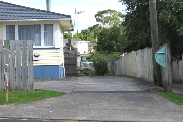 Photo of property in 129 View Road, Sunnyvale, Auckland, 0612