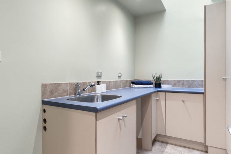 Photo of property in 12 Windsor Court, Rangiora, 7400
