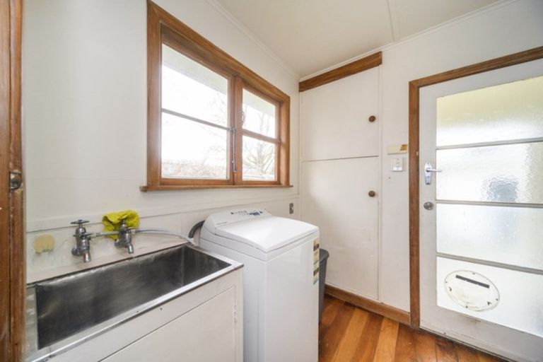 Photo of property in 21 Botanical Road, Takaro, Palmerston North, 4412