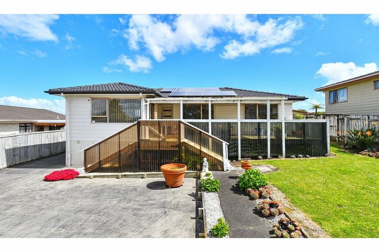Photo of property in 7 Catkin Crescent, Papatoetoe, Auckland, 2025