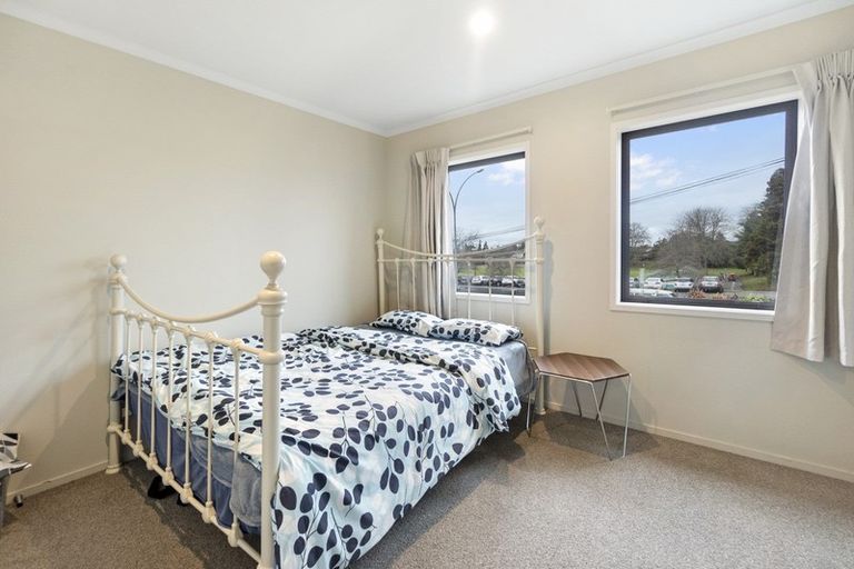 Photo of property in 2/85 Normandy Avenue, Melville, Hamilton, 3206