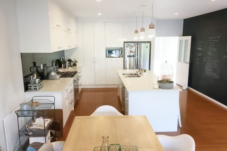 Photo of property in 19b Duncan Avenue, Te Atatu South, Auckland, 0610