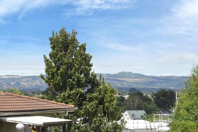 Photo of property in 4 Southview Place, Wattle Downs, Auckland, 2102