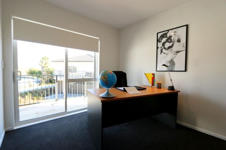 Photo of property in 5c Melia Place, Stanmore Bay, Whangaparaoa, 0932