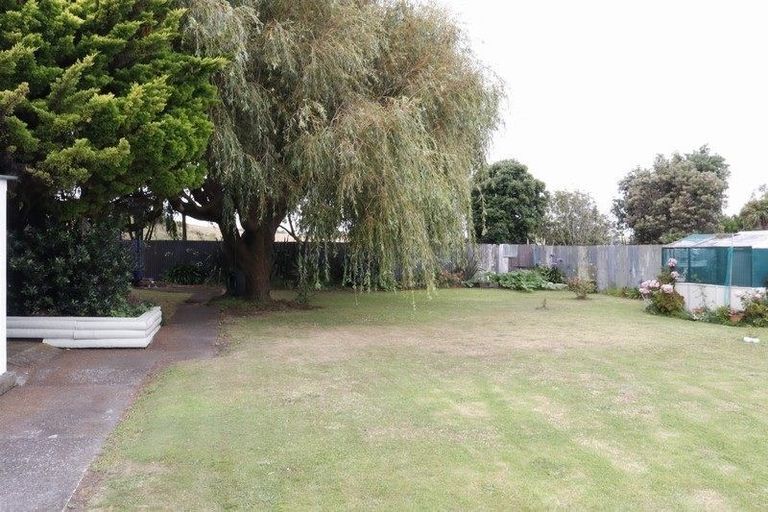 Photo of property in 38 Polson Street, Castlecliff, Whanganui, 4501