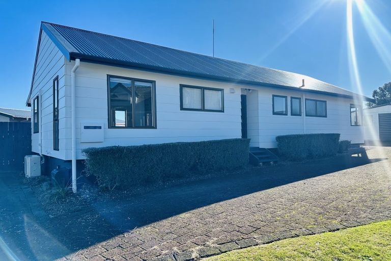 Photo of property in 11 Mcewan Place, Fitzroy, Hamilton, 3206
