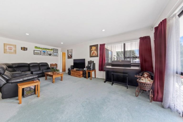 Photo of property in 5 Coles Road, Tuakau, 2121