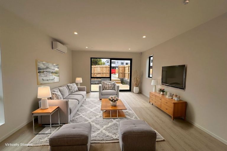 Photo of property in 1/35 Young Crescent, Drury, 2113