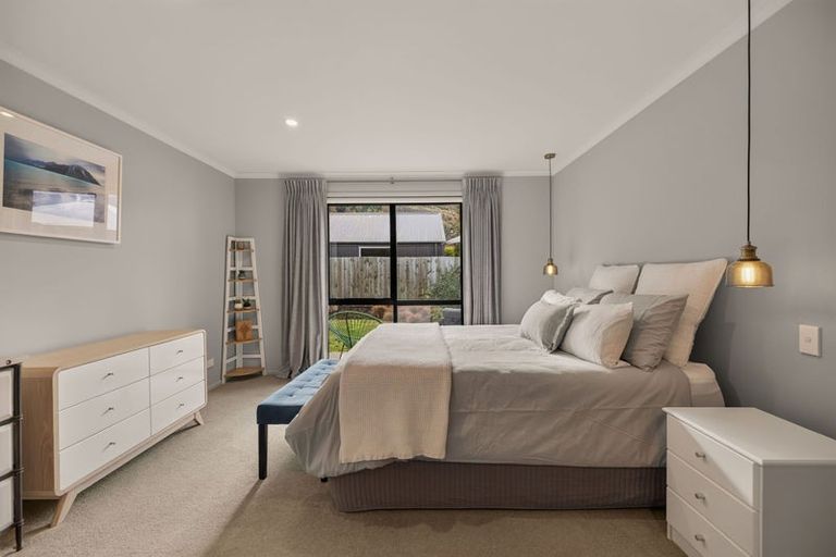 Photo of property in 6 Alluvial Court, Arthurs Point, Queenstown, 9371