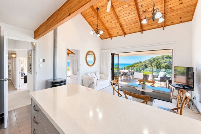Photo of property in 400 Onemana Drive, Onemana, Whangamata, 3691