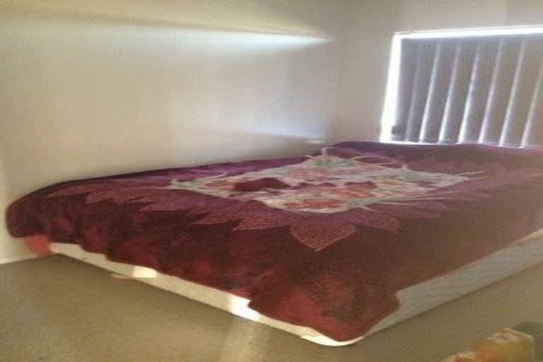 Photo of property in 11 Riverglade Parkway, Te Atatu South, Auckland, 0610