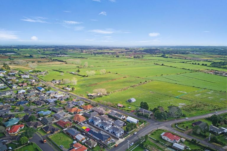Photo of property in 124 Helvetia Road, Pukekohe, 2120
