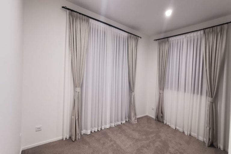 Photo of property in 22 Thomason Crescent, Pokeno, 2402