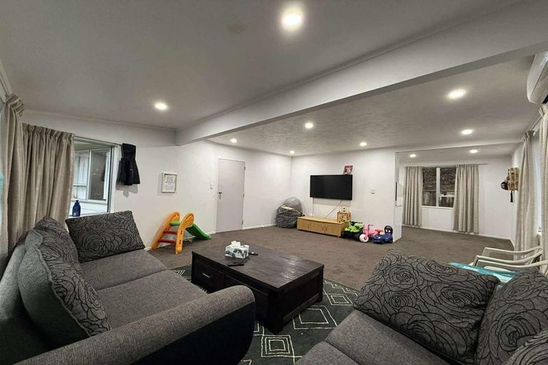 Photo of property in 18 Thimble Lane, Whitby, Porirua, 5024