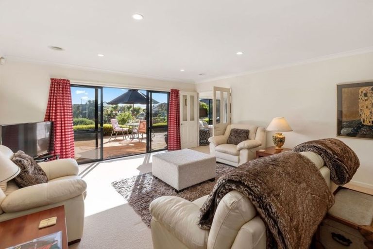 Photo of property in 38 Monarch Place, Paraparaumu Beach, Paraparaumu, 5032