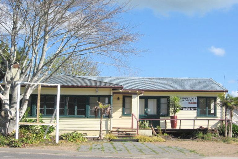 Photo of property in 11 The Esplanade, Whitianga, 3510