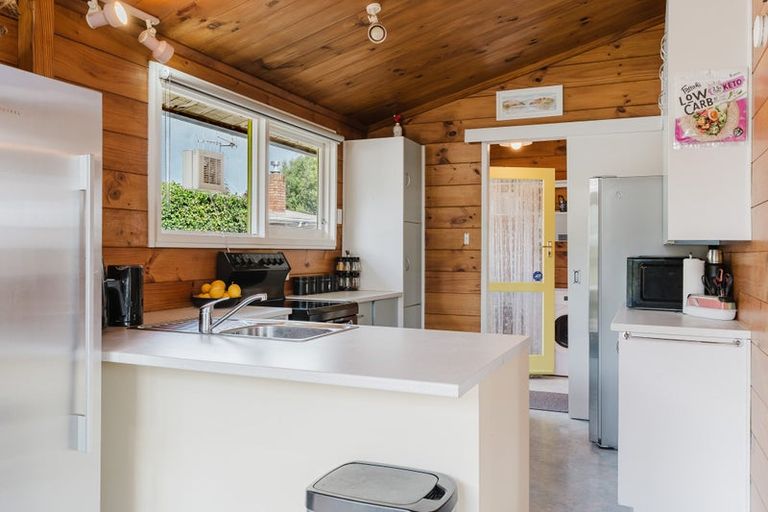 Photo of property in 17 Anthony Crescent, Bader, Hamilton, 3206