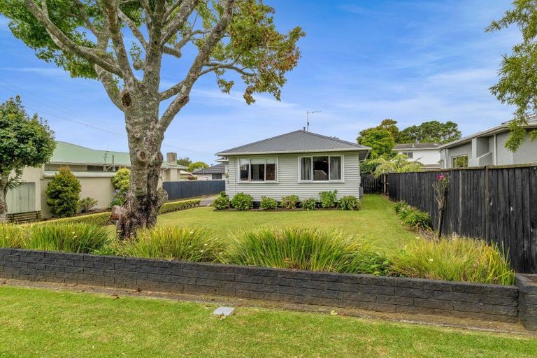 Photo of property in 7 Hursthouse Street, Vogeltown, New Plymouth, 4310