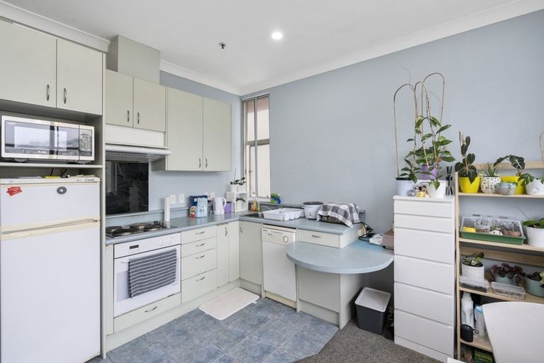 Photo of property in Terrace Garden Apartments, 12a/120 The Terrace, Wellington Central, Wellington, 6011