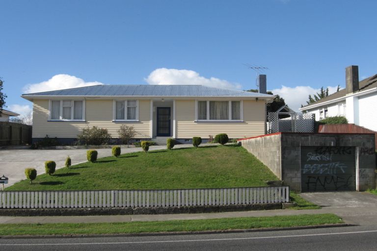 Photo of property in 140 Mungavin Avenue, Ranui, Porirua, 5024