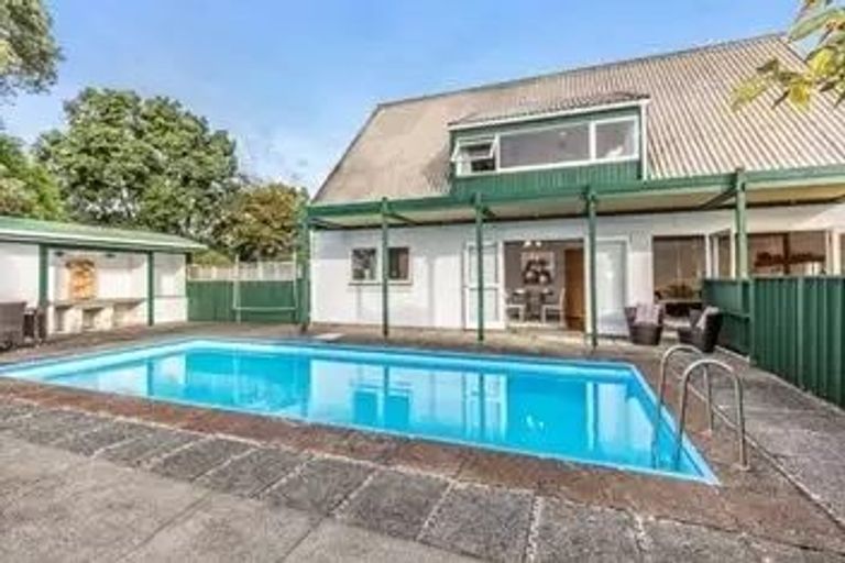 Photo of property in 150 Edinburgh Street, Pukekohe, 2120