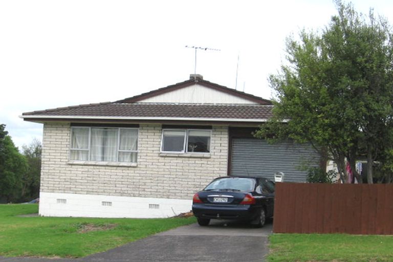 Photo of property in 345 Royal Road, Massey, Auckland, 0614
