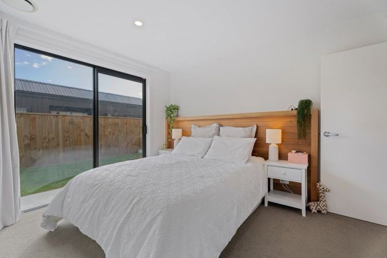 Photo of property in 43 Bannister Street, Jacks Point, Queenstown, 9371