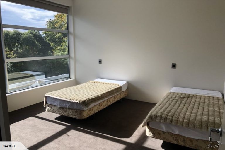 Photo of property in 62 Dyers Pass Road, Cashmere, Christchurch, 8022